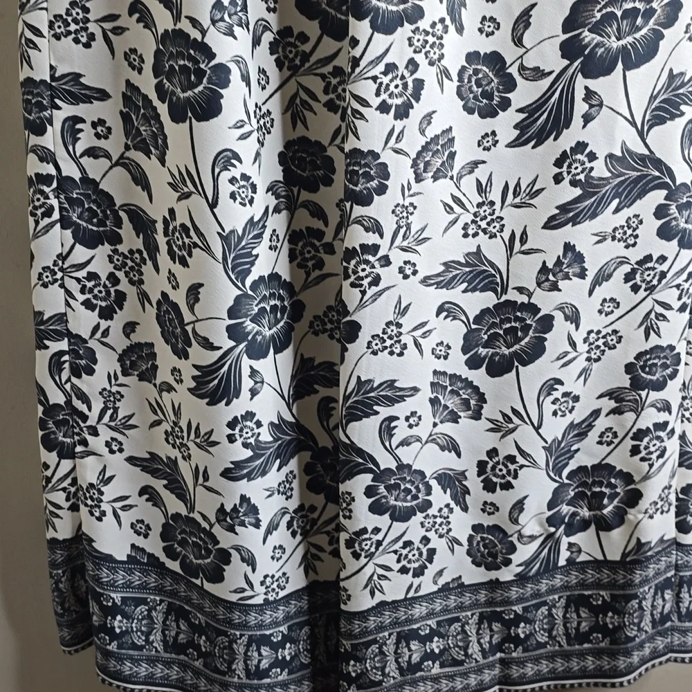 Alex Marie Amara Satin Crepe Black Floral Print High Waist Flat Front Pant Small - Picture 11 of 12